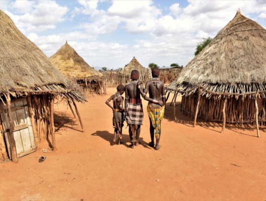 Femme d'une tribu en Ethiopie